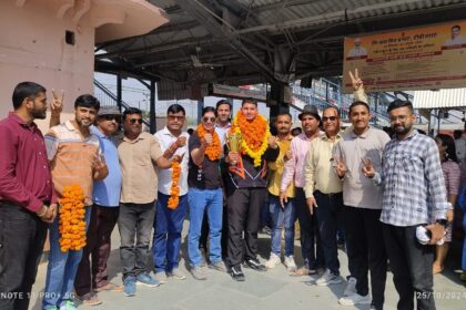 The Brahmin community gave a grand welcome and felicitation to the silver medal winner Chiranjeev